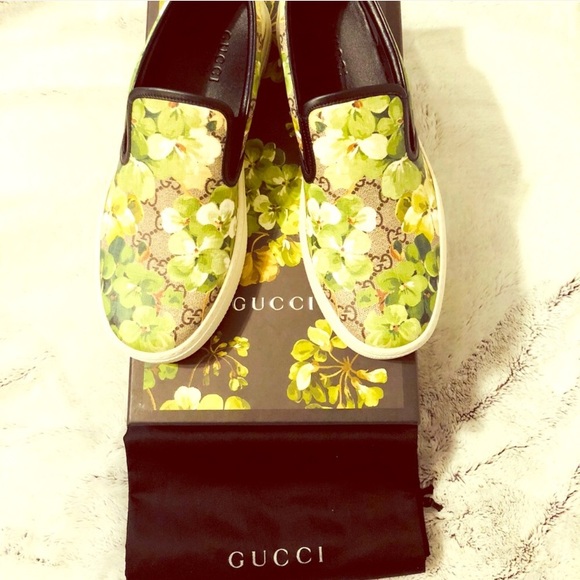 Gucci Blooms Canvas Slip on Sneakers - Picture 4 of 7